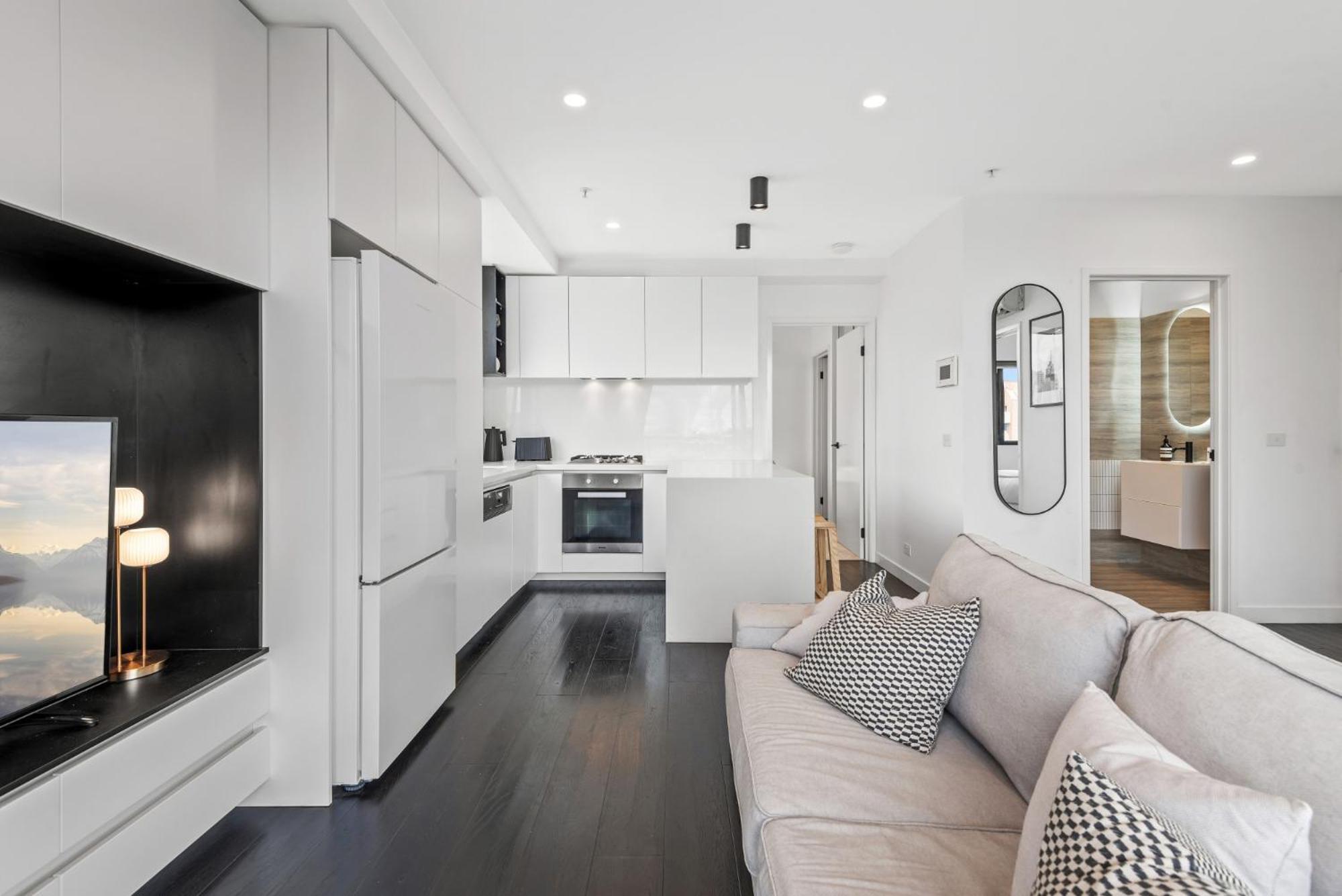 Elegant Collingwood With City Views Melbourne